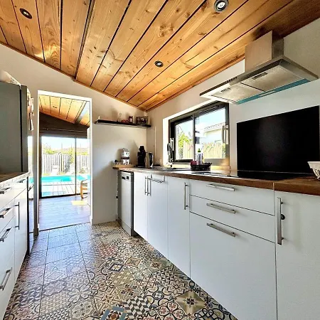 Air-conditioned House With Swimming Pool Villa Gujan-Mestras