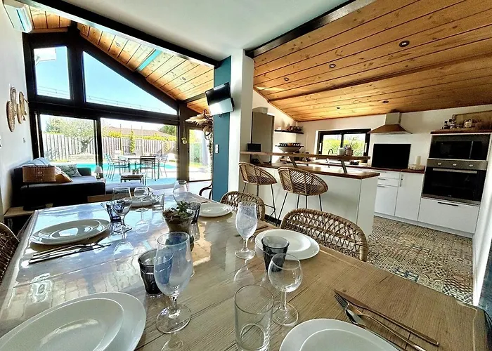 Maison Climatisee Avec Piscine Au Coeur Du Bassin